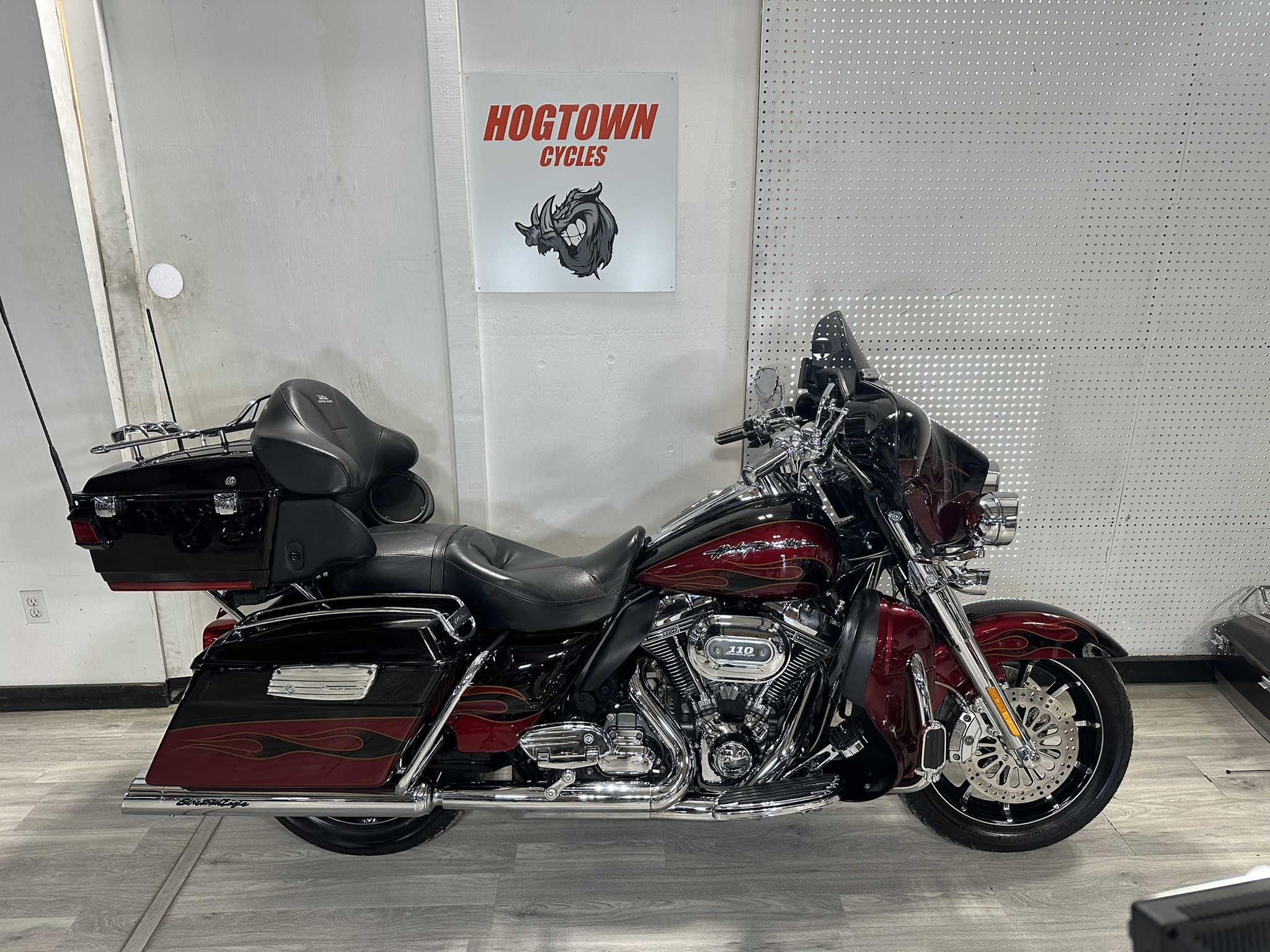 HARLEY DAVIDSON CVO ULTRA CLASSIC FOR SALE ONTARIO