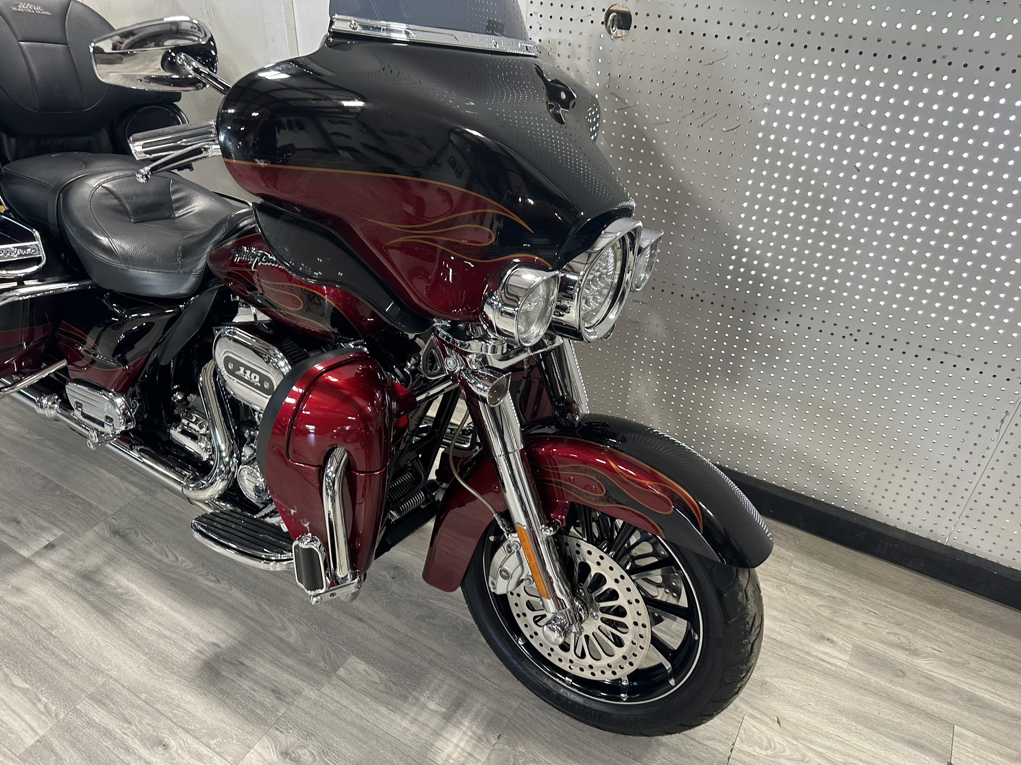 HARLEY DAVIDSON CVO ULTRA CLASSIC FOR SALE ONTARIO