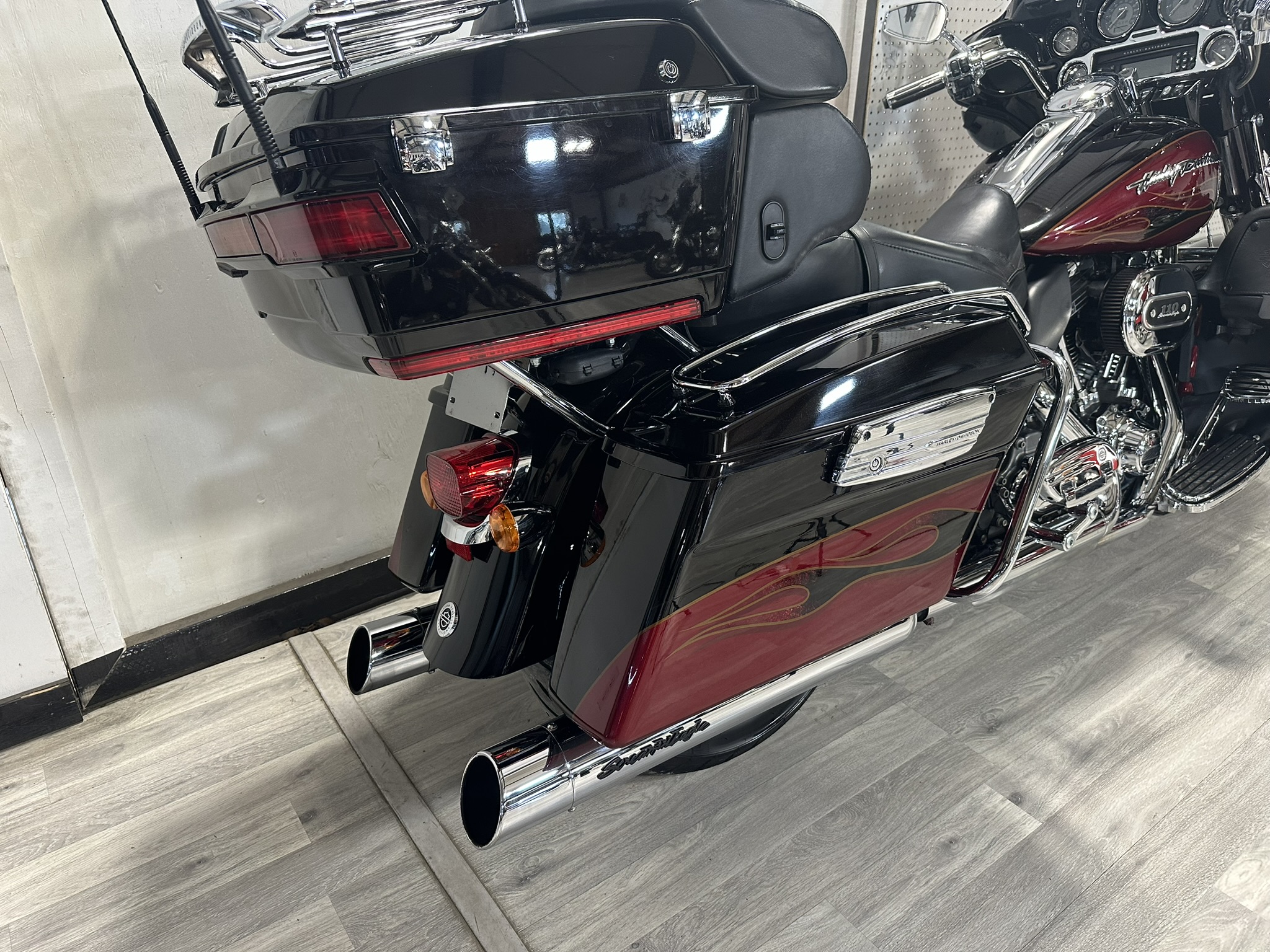 HARLEY DAVIDSON CVO ULTRA CLASSIC FOR SALE ONTARIO