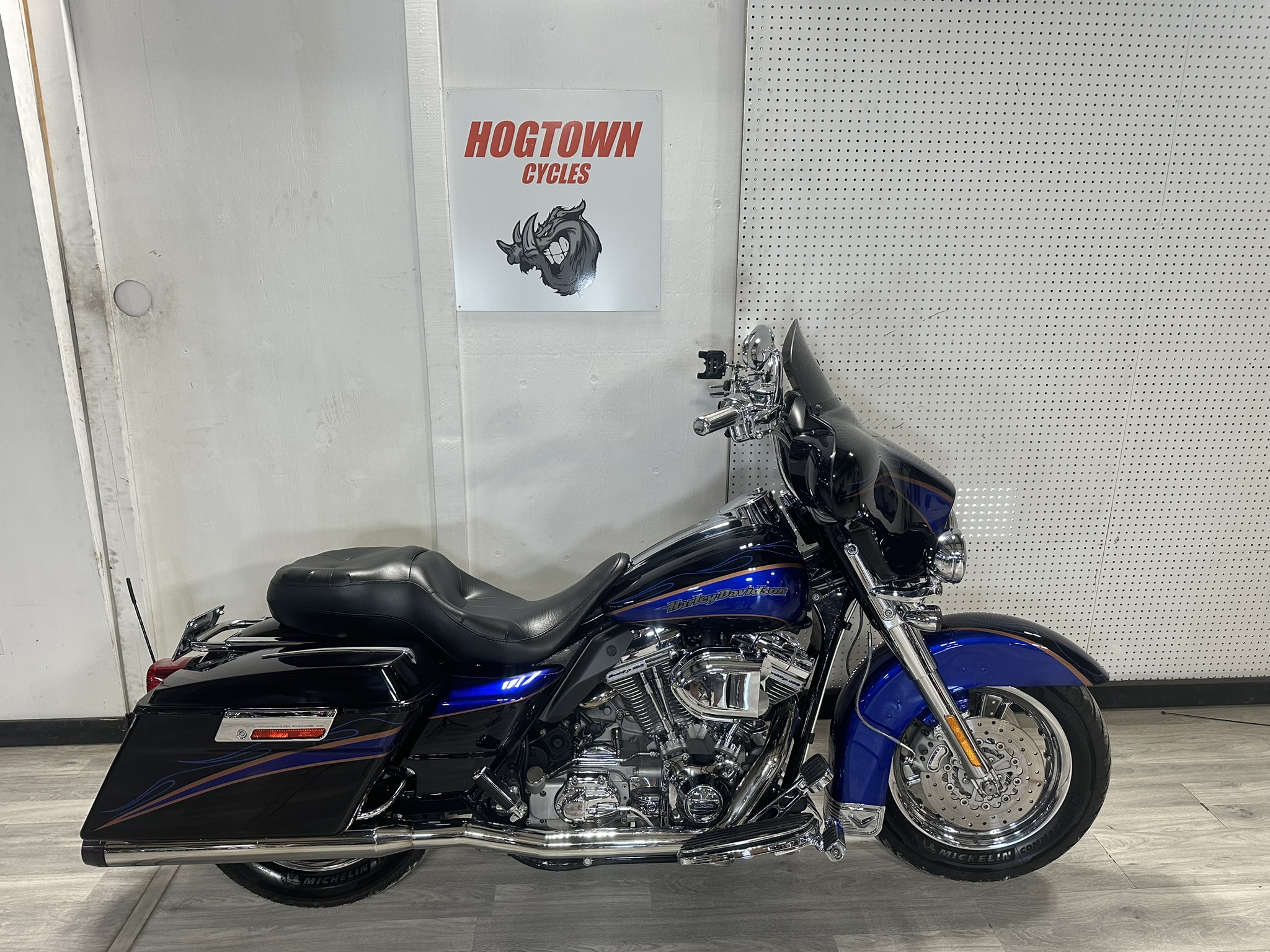 HARLEY DAVIDSON CVO CLASSIC FOR SALE ONTARIO