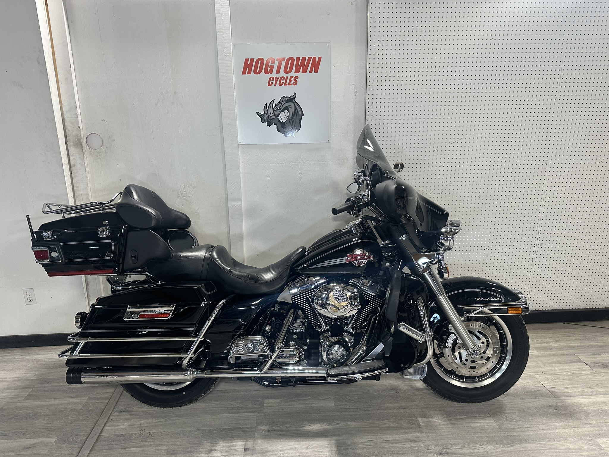 HARLEY DAVIDSON ULTRA CLASSIC FOR SALE ONTARIO