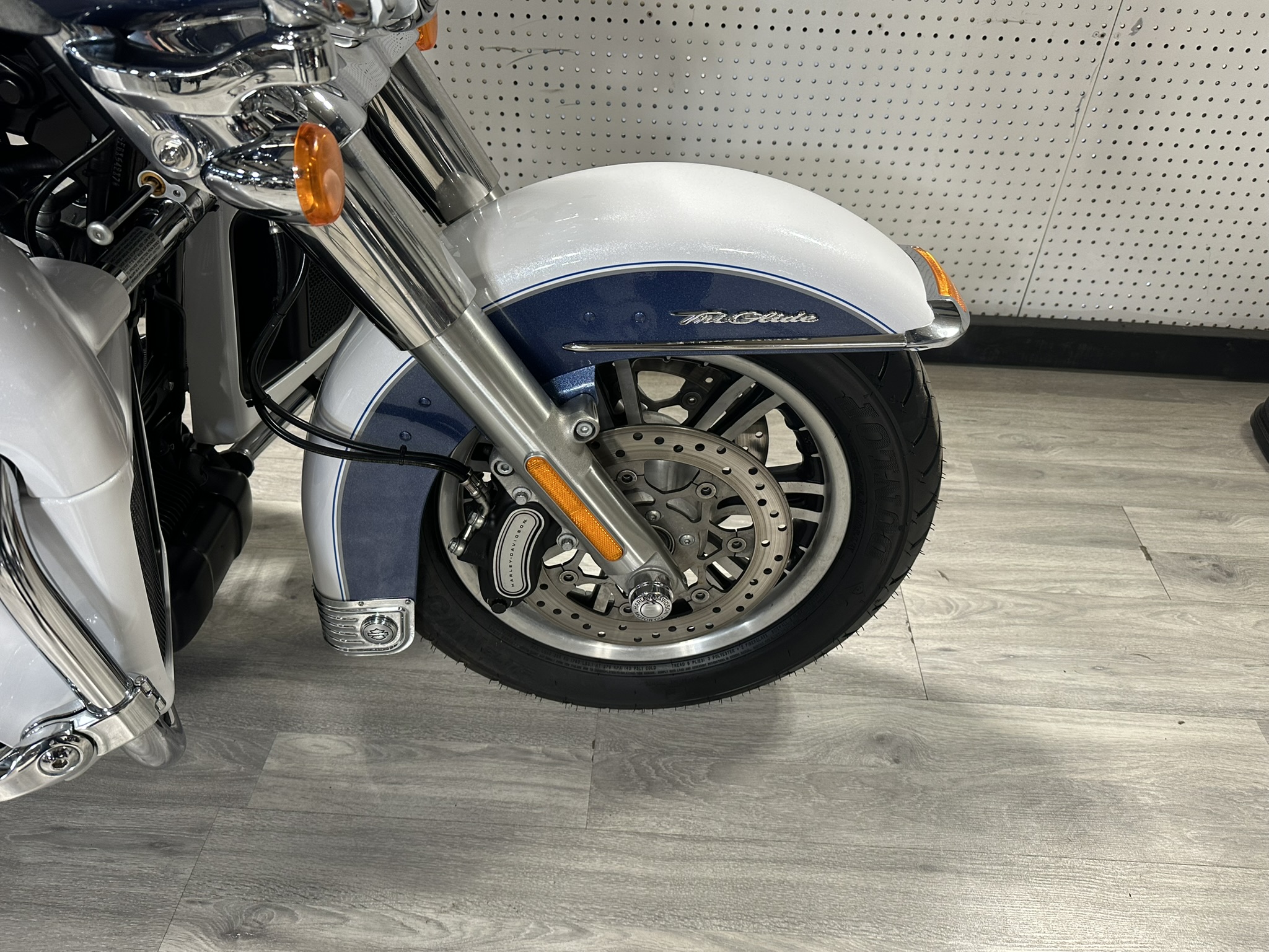 HARLEY DAVIDSON TRI GLIDE FOR SALE ONTARIO HOGTOWN CYCLES