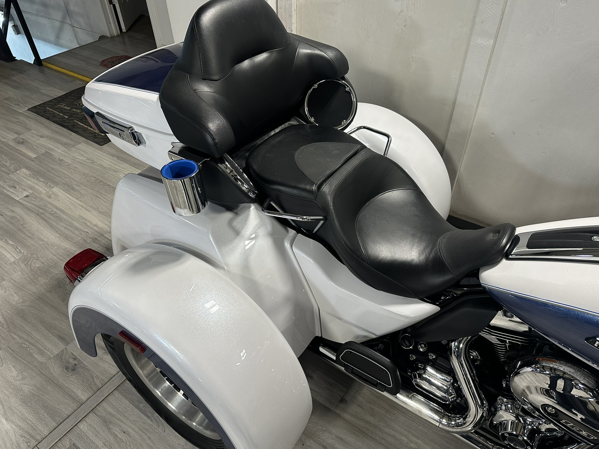 HARLEY DAVIDSON TRI GLIDE FOR SALE ONTARIO HOGTOWN CYCLES