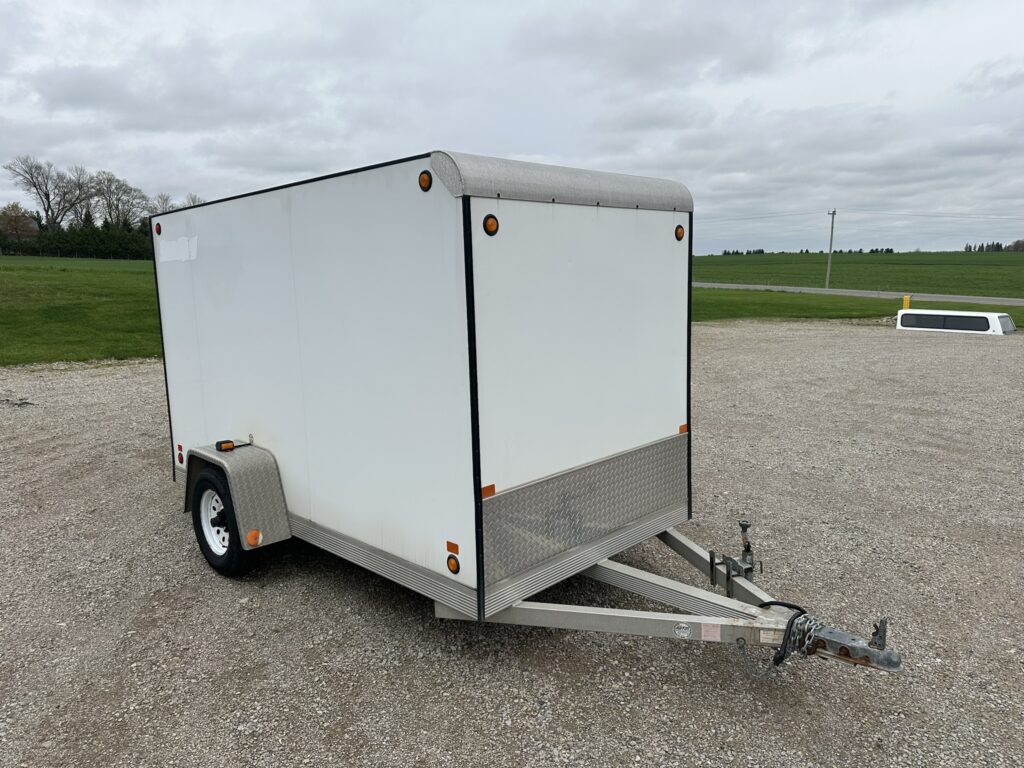 2009 CARGO PRO ALUMINUM 5 X 10 ENCLOSED, Built-in Wheel Chock, tie downs, Very Clean trailer, Spare Tire, Rear Door Opening 51