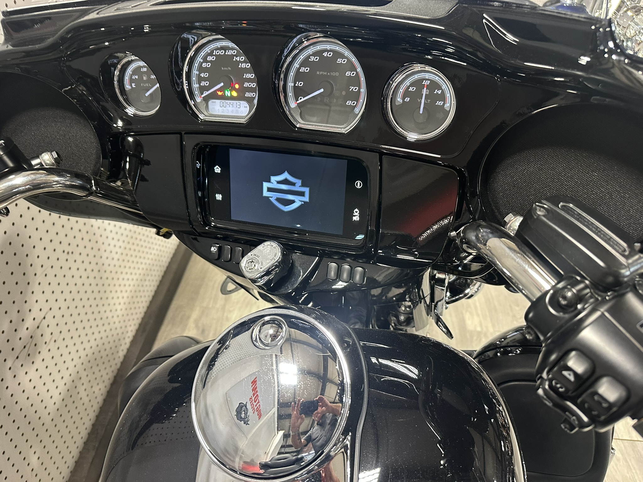 HARLEY DAVIDSON ULTRA LIMITED FOR SALE ONTARIO HOGTOWN CYCLES