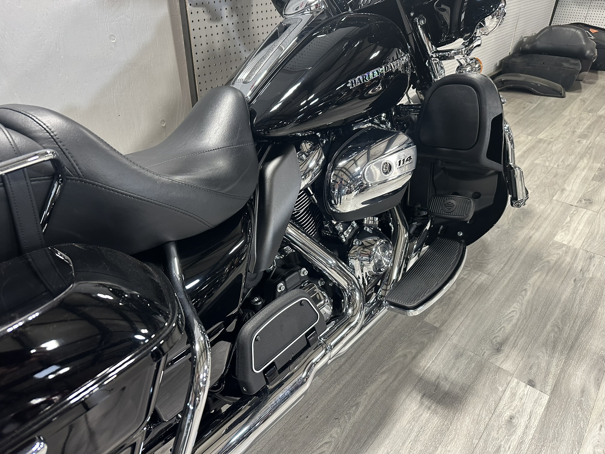 HARLEY DAVIDSON ULTRA LIMITED FOR SALE ONTARIO HOGTOWN CYCLES