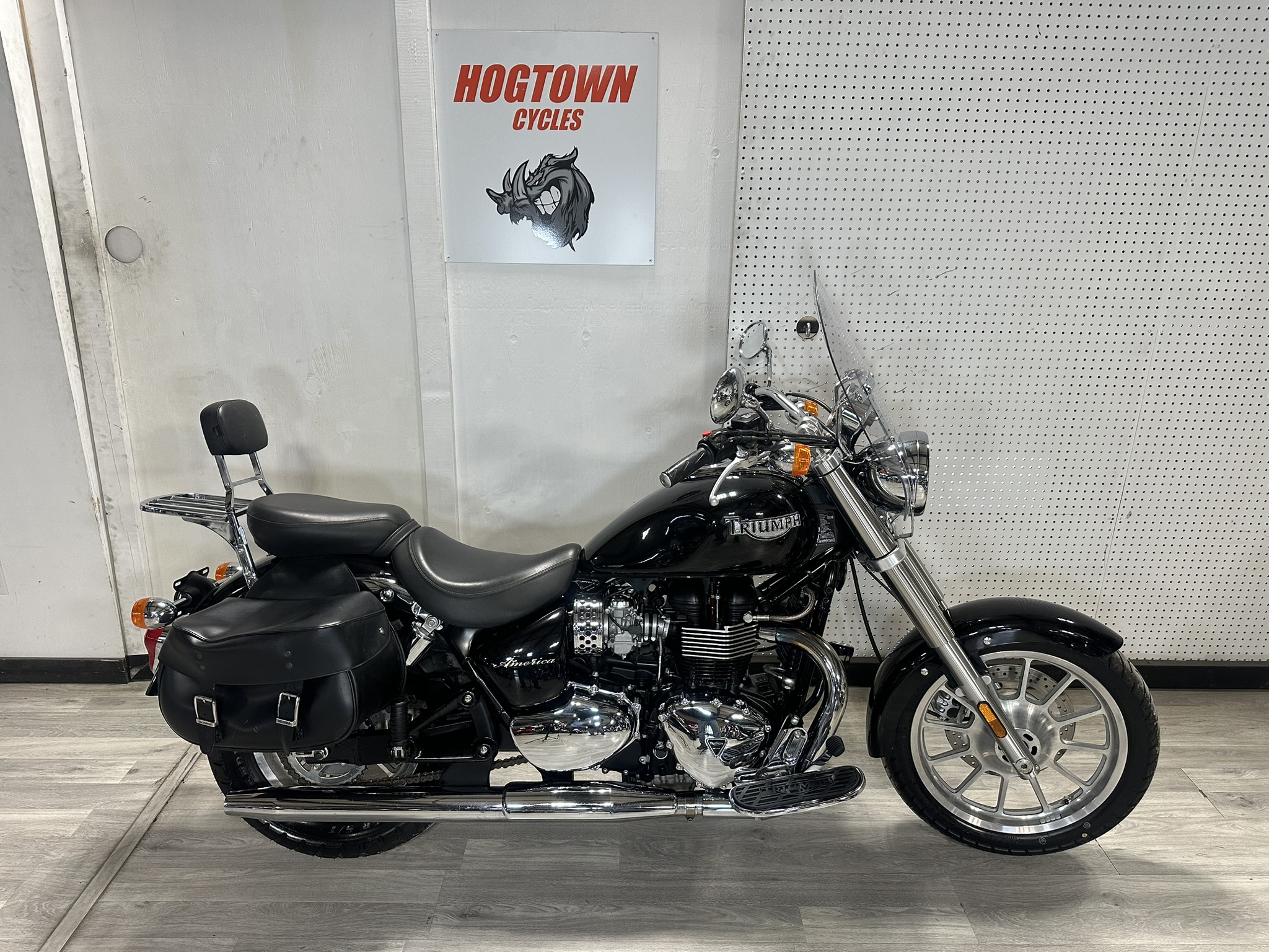 TRIUMPH BONNEVILLE AMERICA FOR SALE HOGTOWN CYCLES