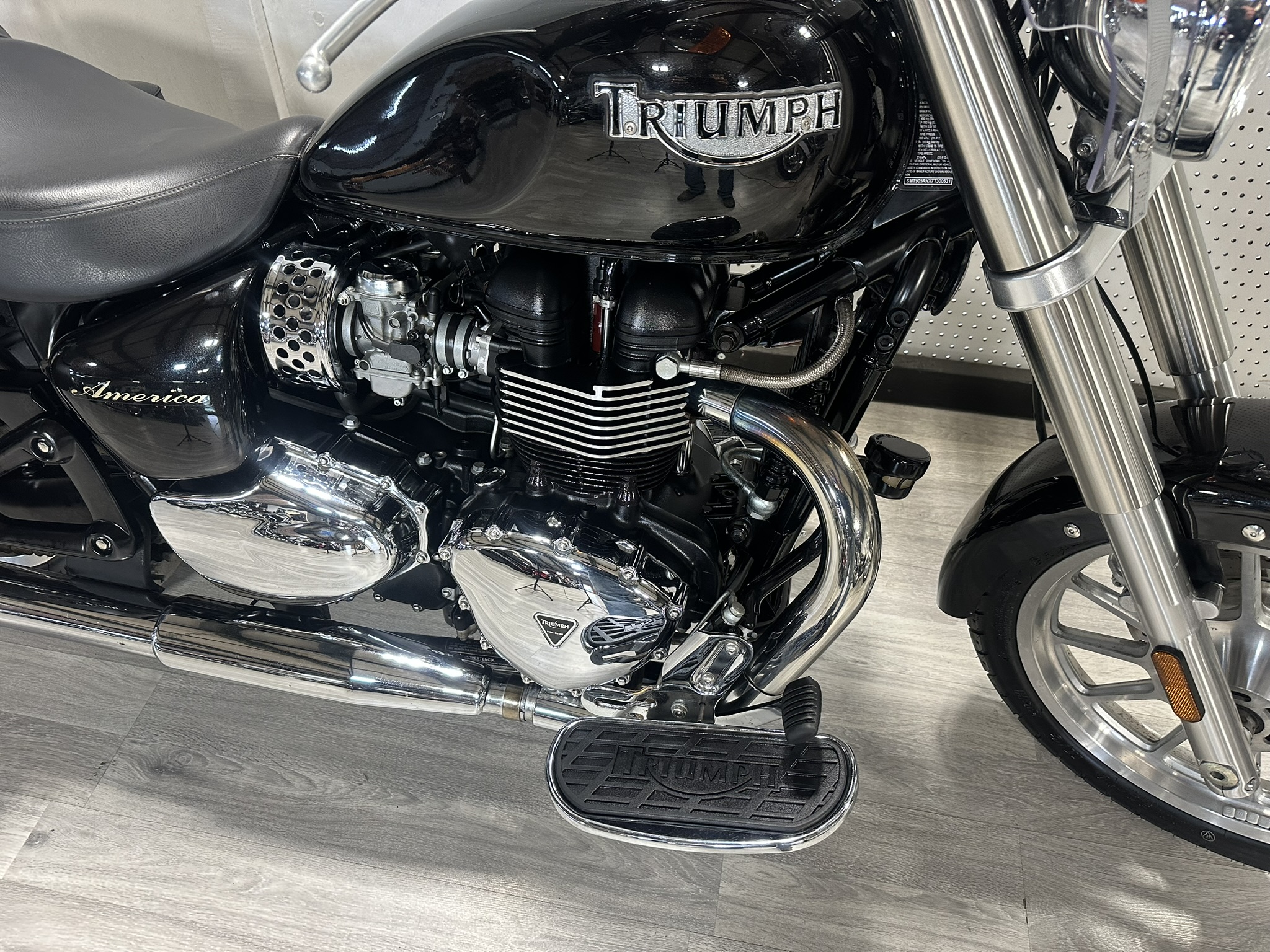 TRIUMPH BONNEVILLE AMERICA FOR SALE HOGTOWN CYCLES