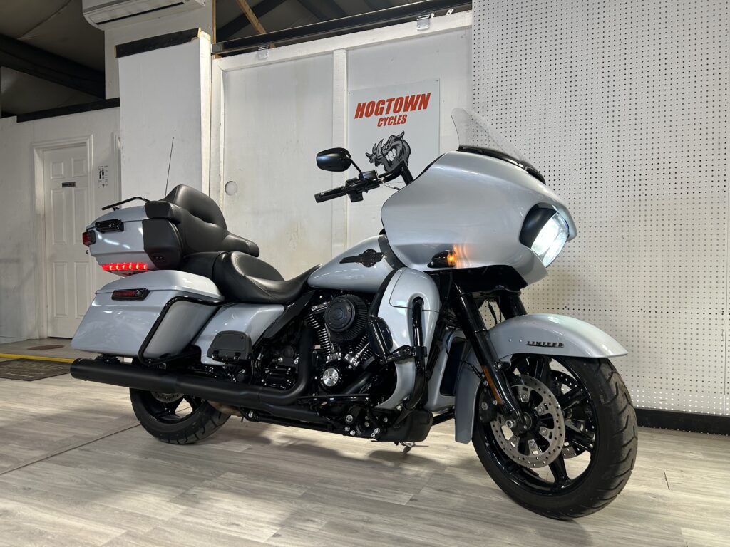 HARLEY DAVIDSON ROAD GLIDE LIMITED FOR SALE ONTARIO HOGTOWN CYCLES