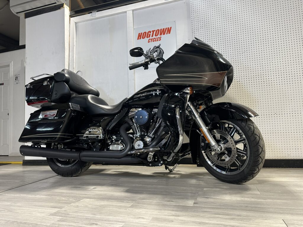 HARLEY DAVIDSON ROAD GLIDE ULTRA FOR SALE HOGTOWN CYCLES