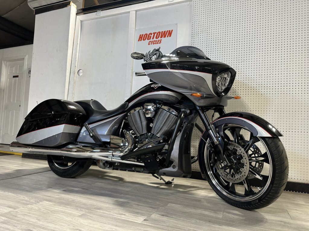 VICTORY MAGNUM FOR SALE ONTARIO HOGTOWN CYCLES