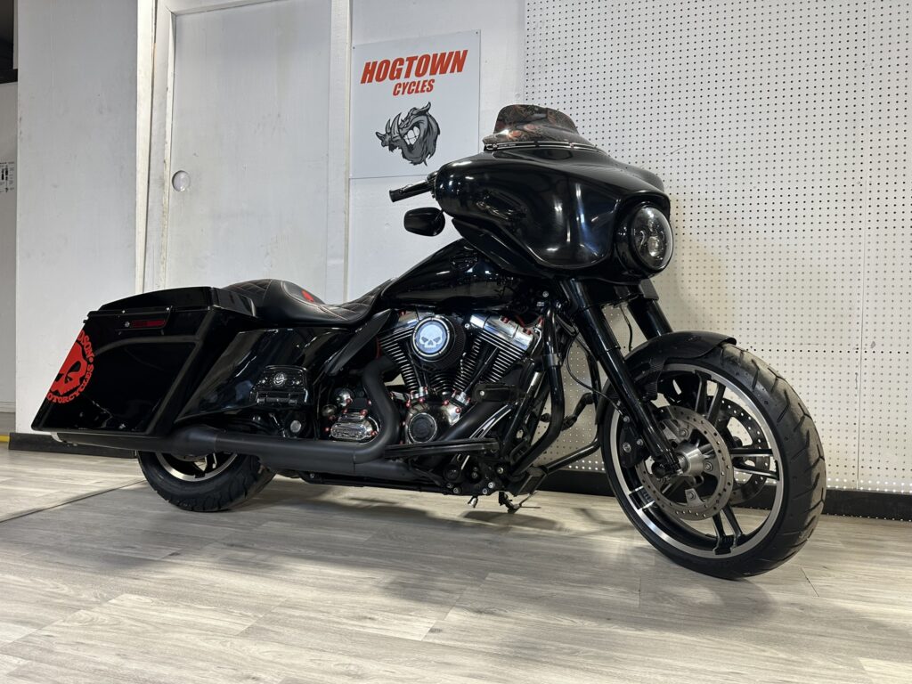 HARLEY DAVIDSON CUSTOM FLHT FOR SALE ONTARIO HOGTOWN CYCLES